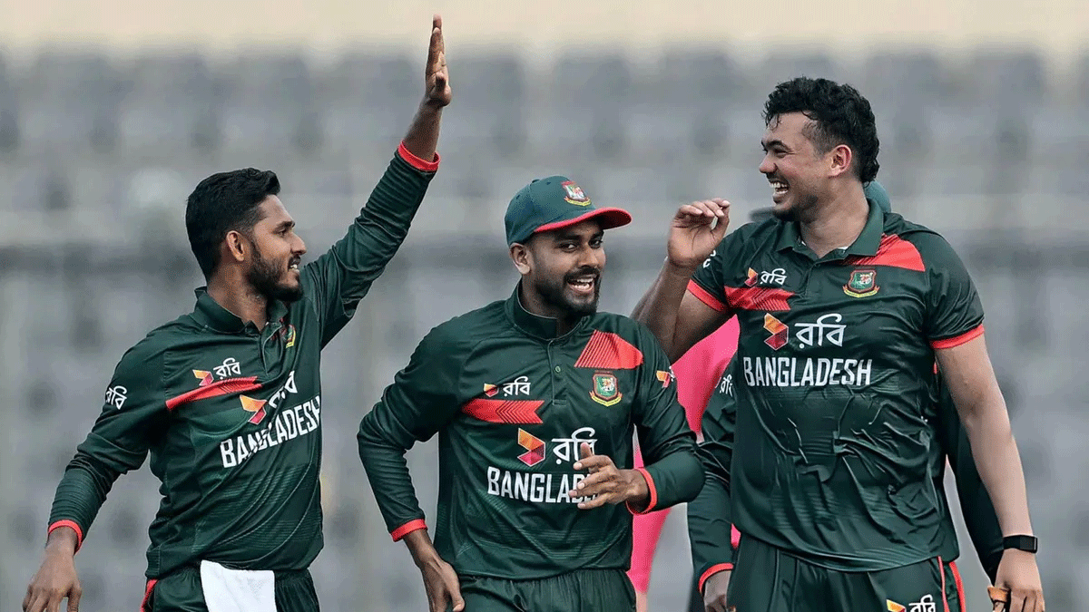 সালমানকে করা মিরাজের রান আউট নিয়ে বিতর্ক, নিয়ম কী বলছে