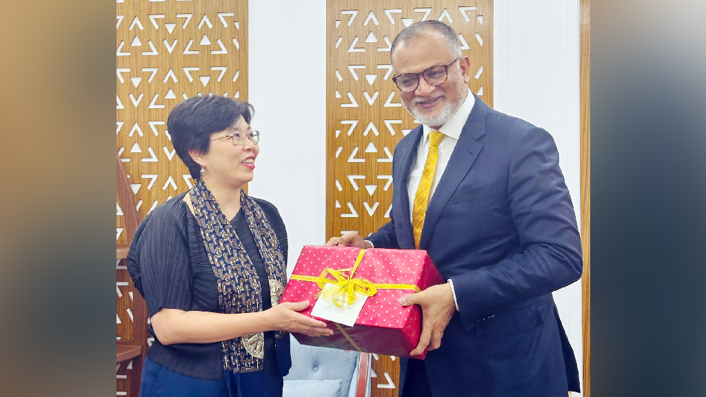 বাণিজ্য উপদেষ্টার সঙ্গে থাইল্যান্ডের রাষ্ট্রদূতের বৈঠক