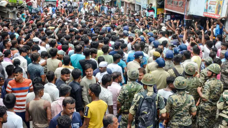 কিশোরী হত্যা ও গণপিটুনি: উত্তপ্ত পশ্চিমবঙ্গ, ১৪৪ ধারা জারি