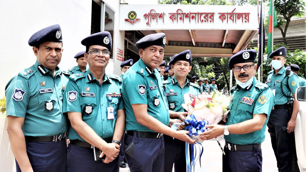 সিএমপি কমিশনার হিসেবে যোগ দিলেন কৃষ্ণ পদ রায়