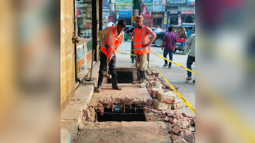 ফেনীতে হামলার ভয়ে বন্ধ ২৮ কোটি টাকার উন্নয়নকাজ