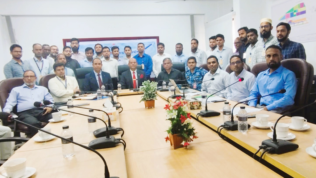 কক্সবাজার বিমানবন্দরে আন্তর্জাতিক ফ্লাইট শুরু জুলাইয়ে, জানালেন বেবিচক চেয়ারম্যান