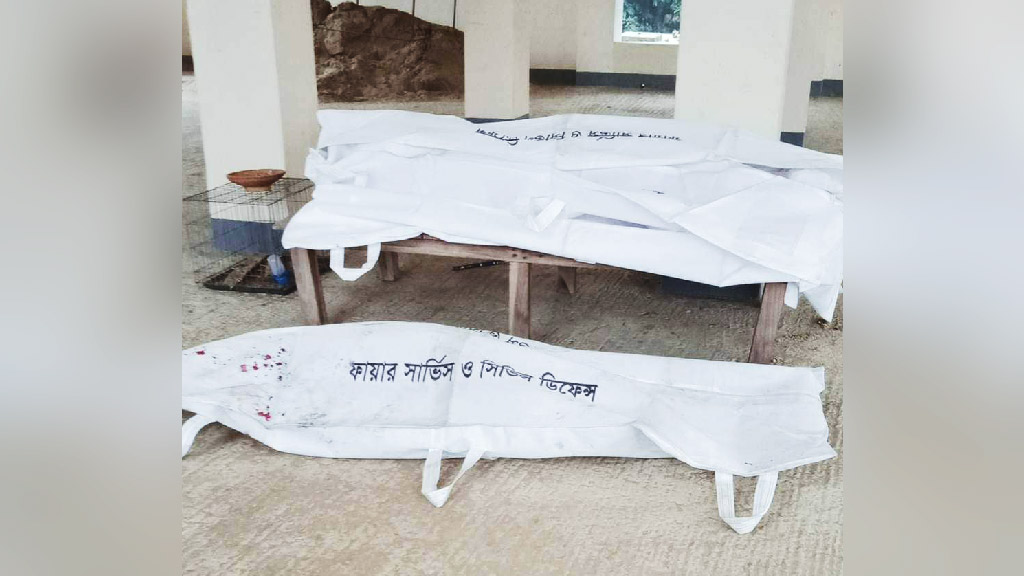 হবিগঞ্জে পিকআপ-ট্রাক-মাইক্রোবাসের সংঘর্ষ, নিহত ৫