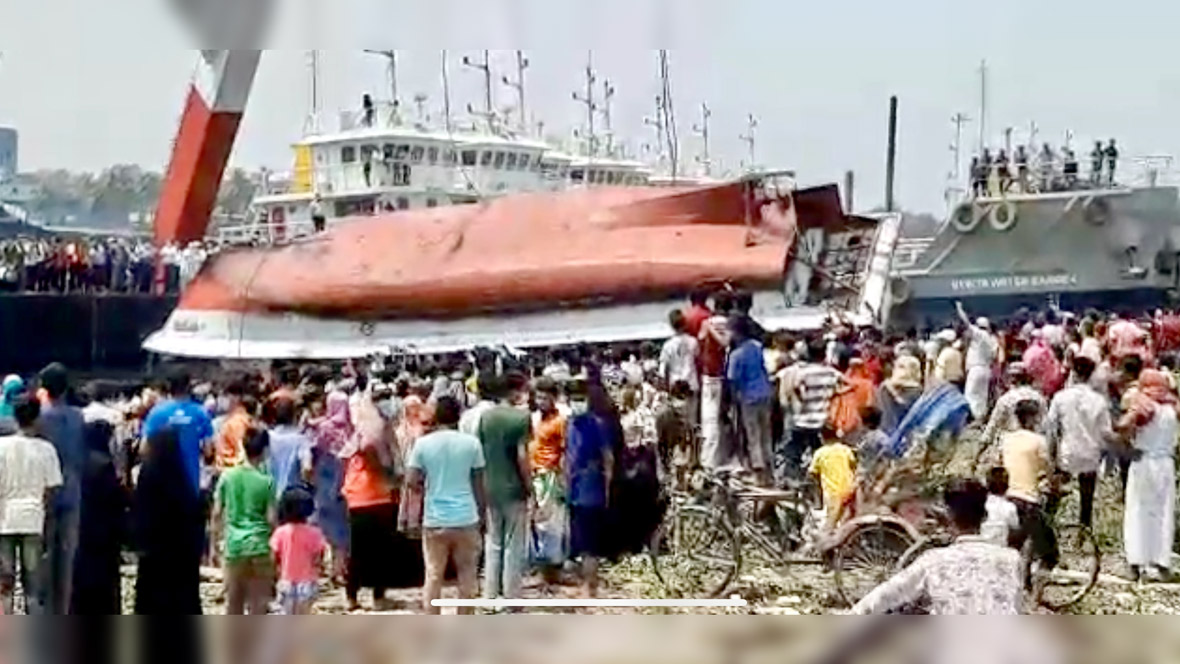 ১০ মাসে দুই লঞ্চ দুর্ঘটনা, মুন্সিগঞ্জের ৫২ জনের মৃত্যু  