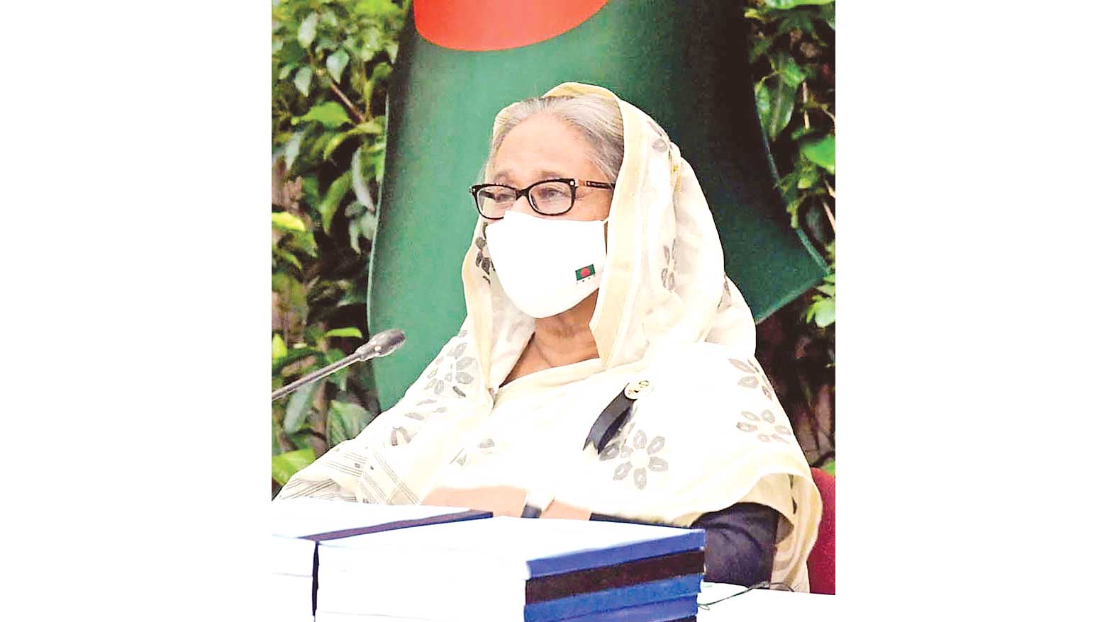 নিজের নামে প্রকল্পে প্রধানমন্ত্রীর না