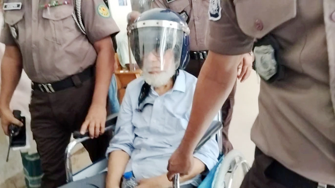 সাত মামলায় জামিনের পর আরেক হত্যা মামলায় গ্রেপ্তার সাবেক প্রধান বিচারপতি