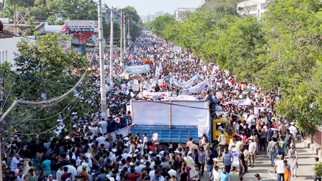 তারুণ্যের জয়যাত্রার বদলে ঢাকায় শান্তি সমাবেশ করবে আওয়ামী লীগের ৩ সংগঠন