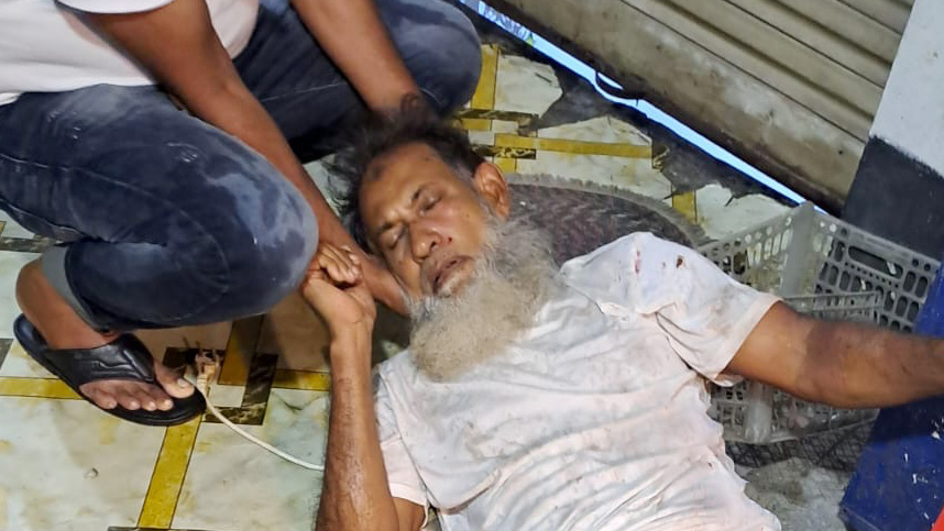 ভাগনেকে না পেয়ে বৃদ্ধ মামাকে এলোপাতাড়ি গুলি