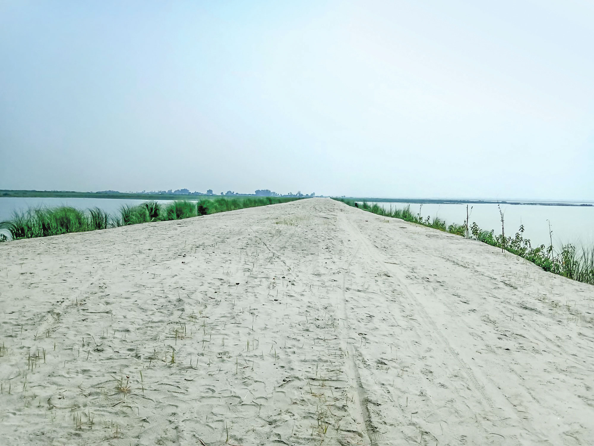 সাবেক এমপির কাজের ৩ কোটি টাকা বাকি