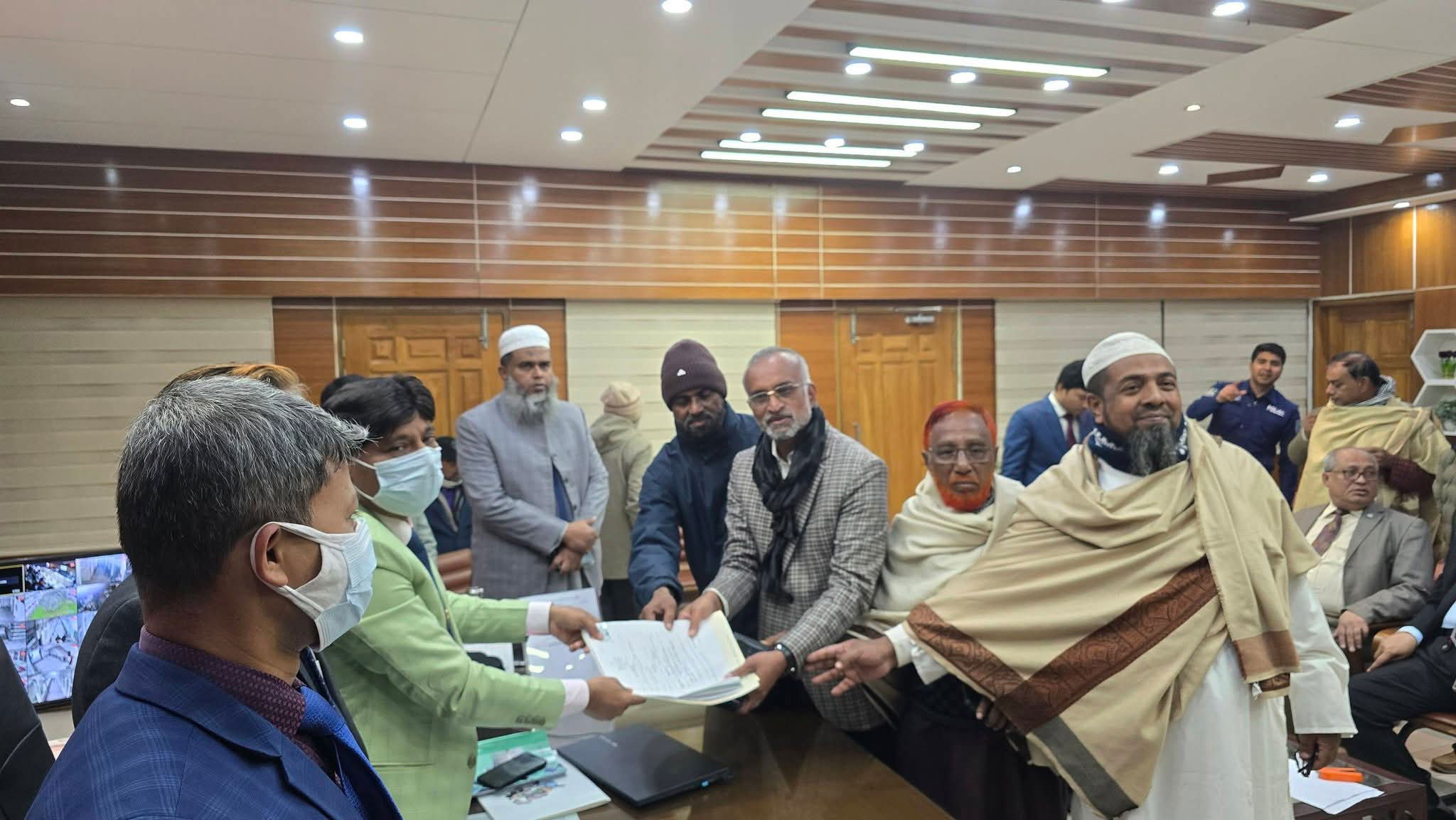 কিশোরগঞ্জে বিএনপির ৭ বিদ্রোহী প্রার্থীর মনোনয়নপত্র দাখিল, চিন্তিত তৃণমূল নেতা-কর্মীরা