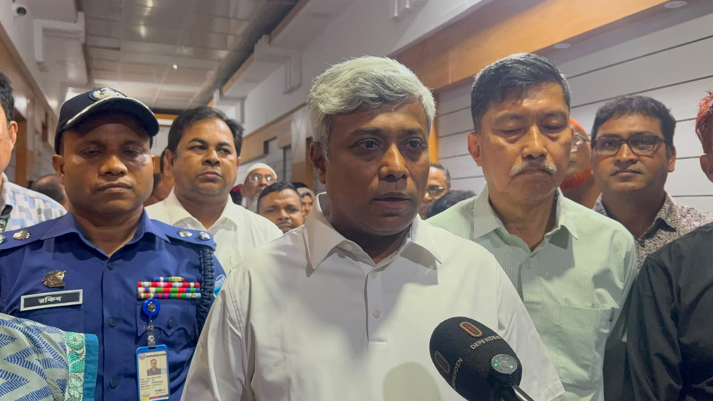 ত্রাণ ও পুনর্বাসনে সমন্বয়ের কোনো ঘাটতি নেই, ক্ষতিগ্রস্ত সবাই সহযোগিতা পাবেন: রাঙামাটিতে বিদ্যুৎ প্রতিমন্ত্রী