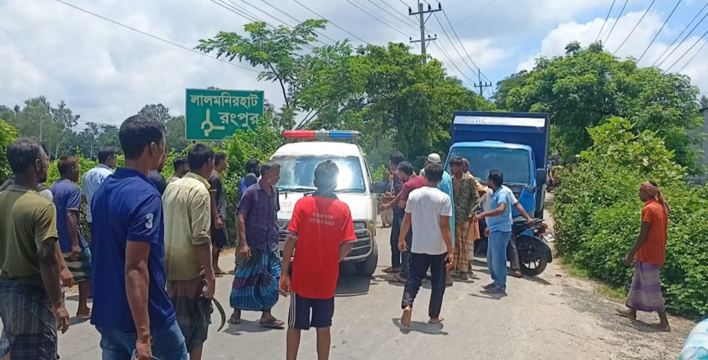মাটিতে পড়ে থাকা বিদ্যুতের তারে প্রাণ গেল খামারির