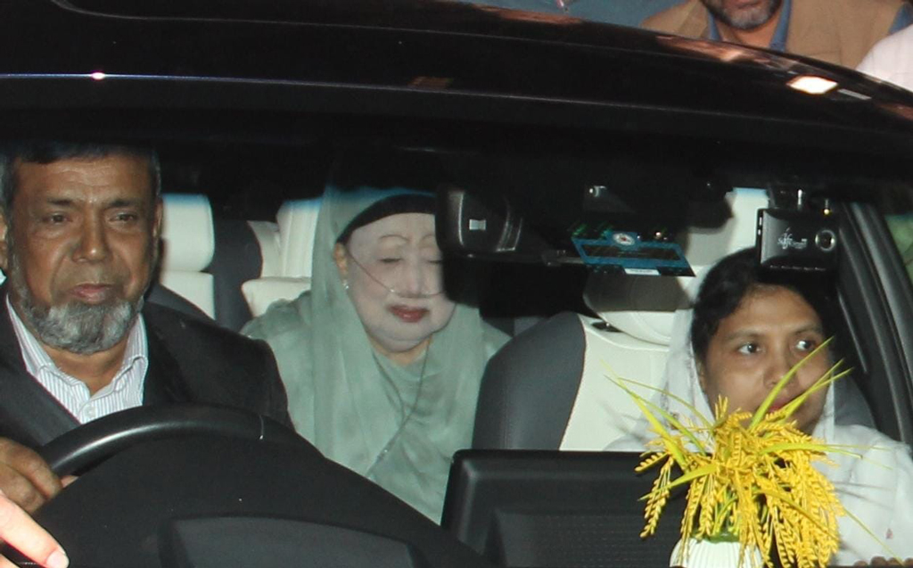 জরুরি স্বাস্থ্য পরীক্ষার জন্য হাসপাতালে খালেদা জিয়া