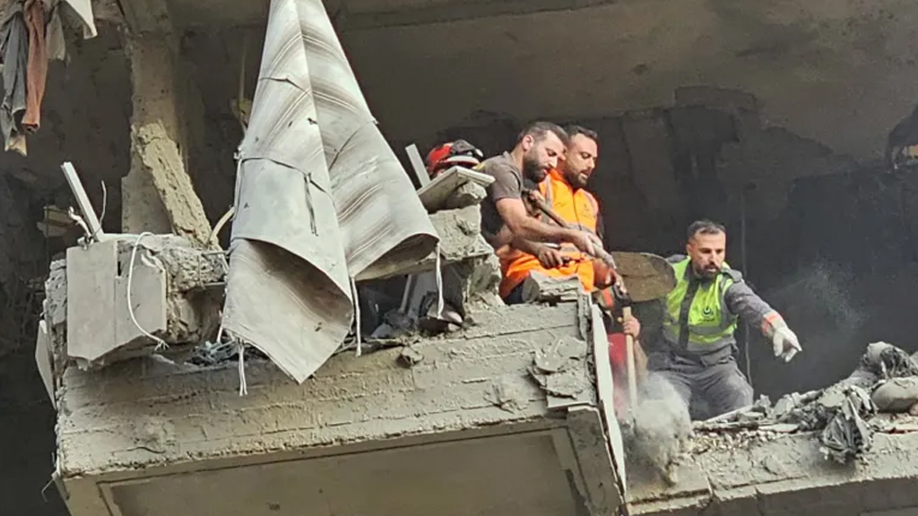 এবার লেবাননে হামলা চালিয়ে হিজবুল্লাহর শীর্ষ কমান্ডারকে হত্যা করল ইসরায়েল