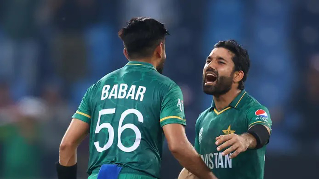 বিগ ব্যাশ খেলার অনুমতি পাচ্ছেন বাবর–রিজওয়ানরা!