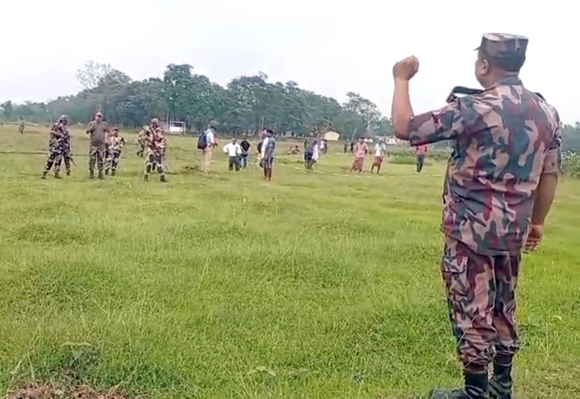 পাটগ্রাম সীমান্তে কাঁটাতারের বেড়া নির্মাণ নিয়ে বিজিবি-বিএসএফ মুখোমুখি, উত্তেজনার পর কাজ বন্ধ