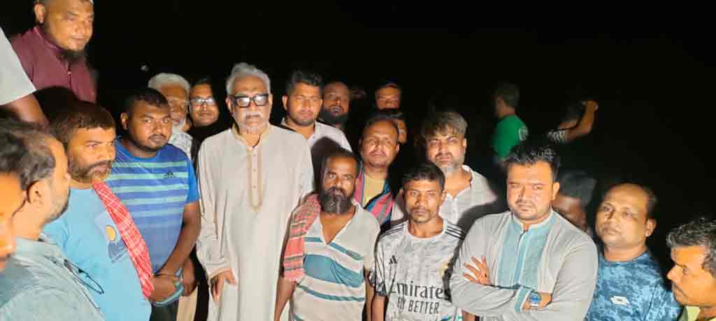আটক ৫ বাংলাদেশিকে ফেরত দিল বিএসএফ, আসেনি পাটবোঝাই নৌকা