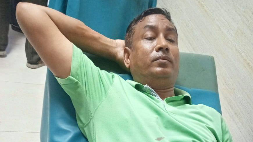 বগুড়ায় সাজাপ্রাপ্ত আসামির ছুরিকাঘাতে দুই পুলিশ সদস্য আহত