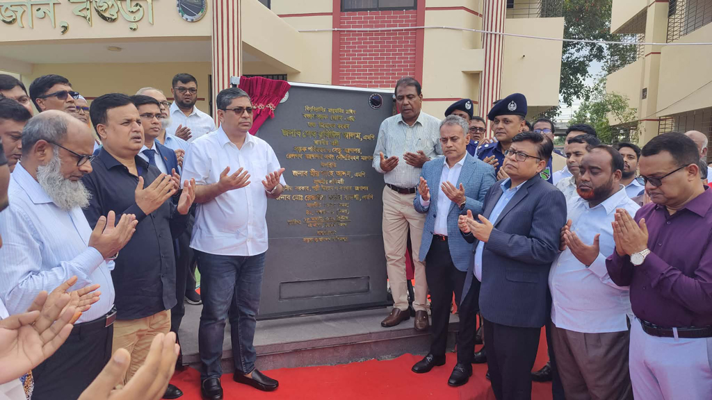 ৫ জেলার কর্মকর্তাদের ভোগান্তি কমাতে বগুড়ায় সওজের নতুন সড়ক জোন