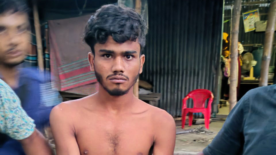 বগুড়ার শেরপুর থানা থেকে পালিয়ে যাওয়া আসামি পুনরায় গ্রেপ্তার