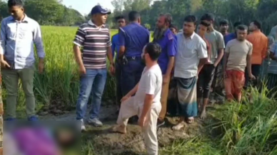 বগুড়ায় বাড়ি থেকে ডেকে নিয়ে কুপিয়ে হত্যা