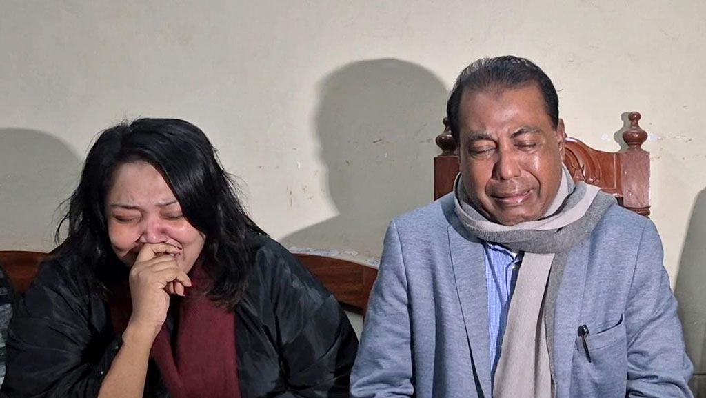 খালেদা জিয়ার মৃত্যু: শোকে স্তব্ধ বগুড়াবাসী