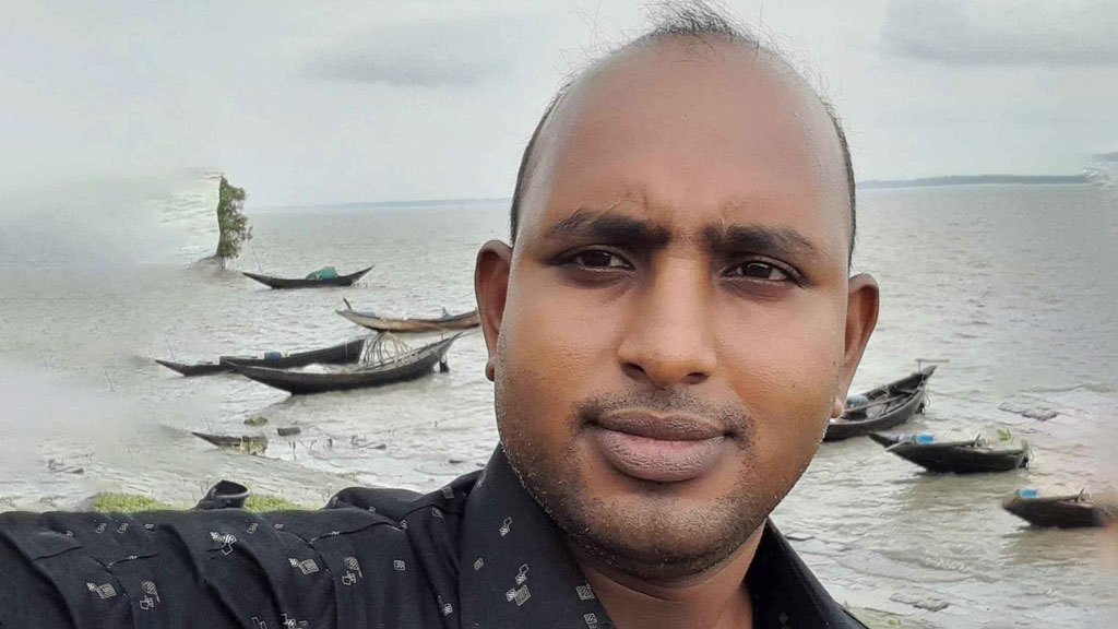 বাগেরহাটে বাসচাপায় ঠিকাদার নিহত