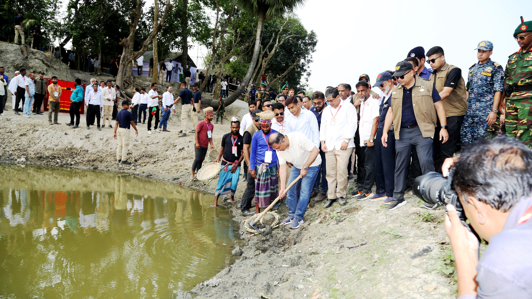 বগুড়ায় চৌকিরদহ খাল খনন কার্যক্রমের উদ্বোধন করলেন প্রধানমন্ত্রী