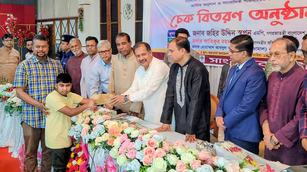 জবাবদিহি থাকলে ফ্যাসিস্টদের এমন পরিস্থিতি হতো না: তথ্যমন্ত্রী