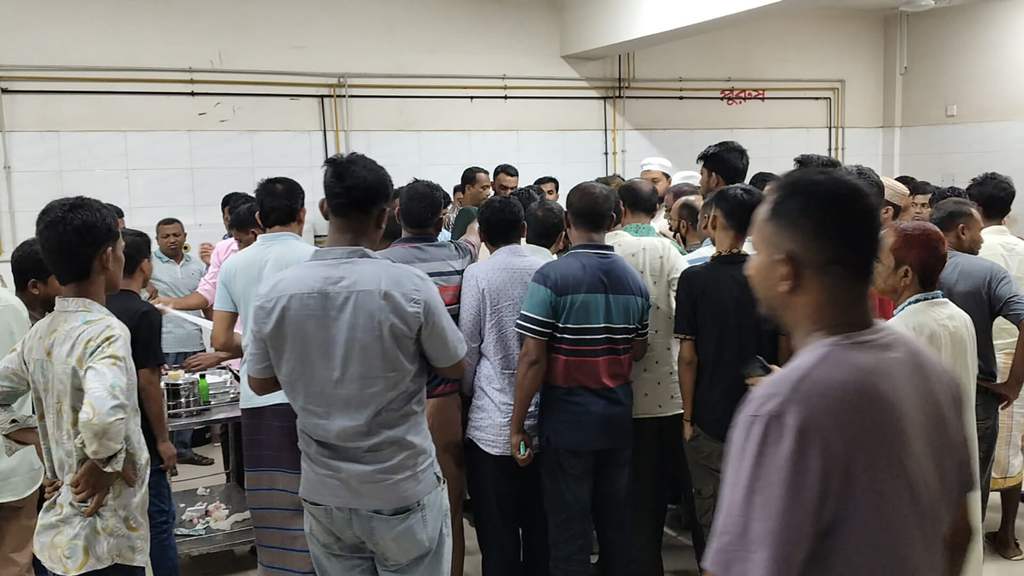 ভোলায় বিএনপির দুই নেতাকে কুপিয়ে জখম