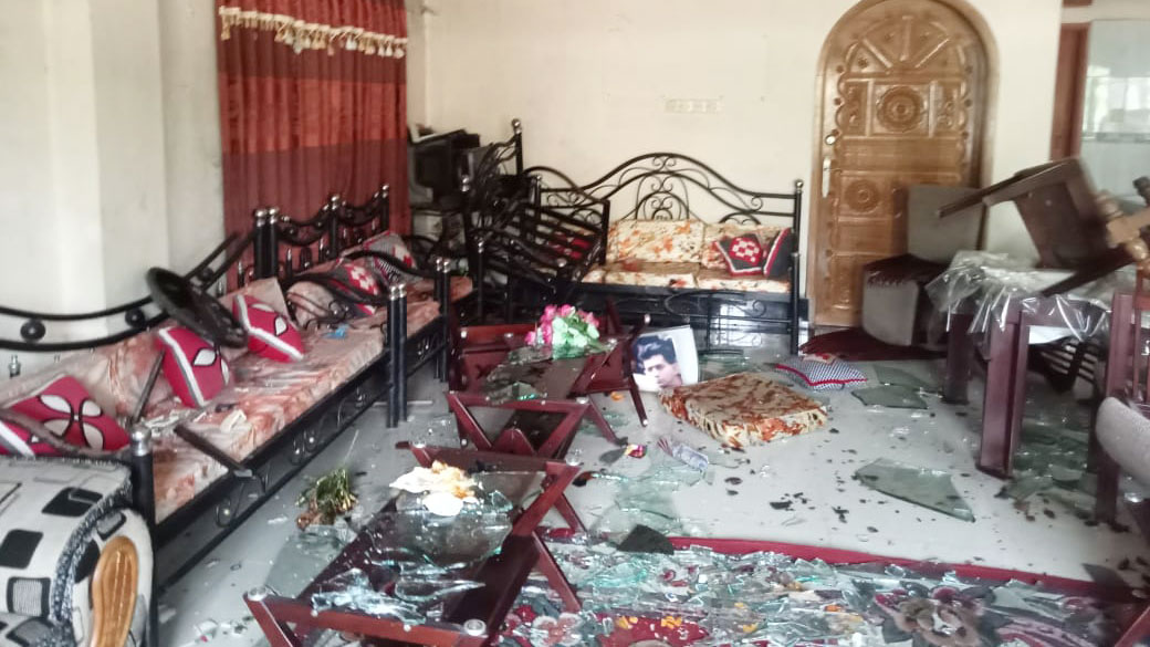 নোয়াখালীতে আওয়ামী লীগ নেতার বাড়িতে হামলা-ভাঙচুর