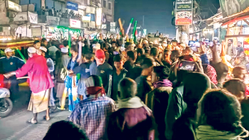 সংসদ নির্বাচন: সহিংসতায় উত্তাপ বাড়ছে ভোটের মাঠে