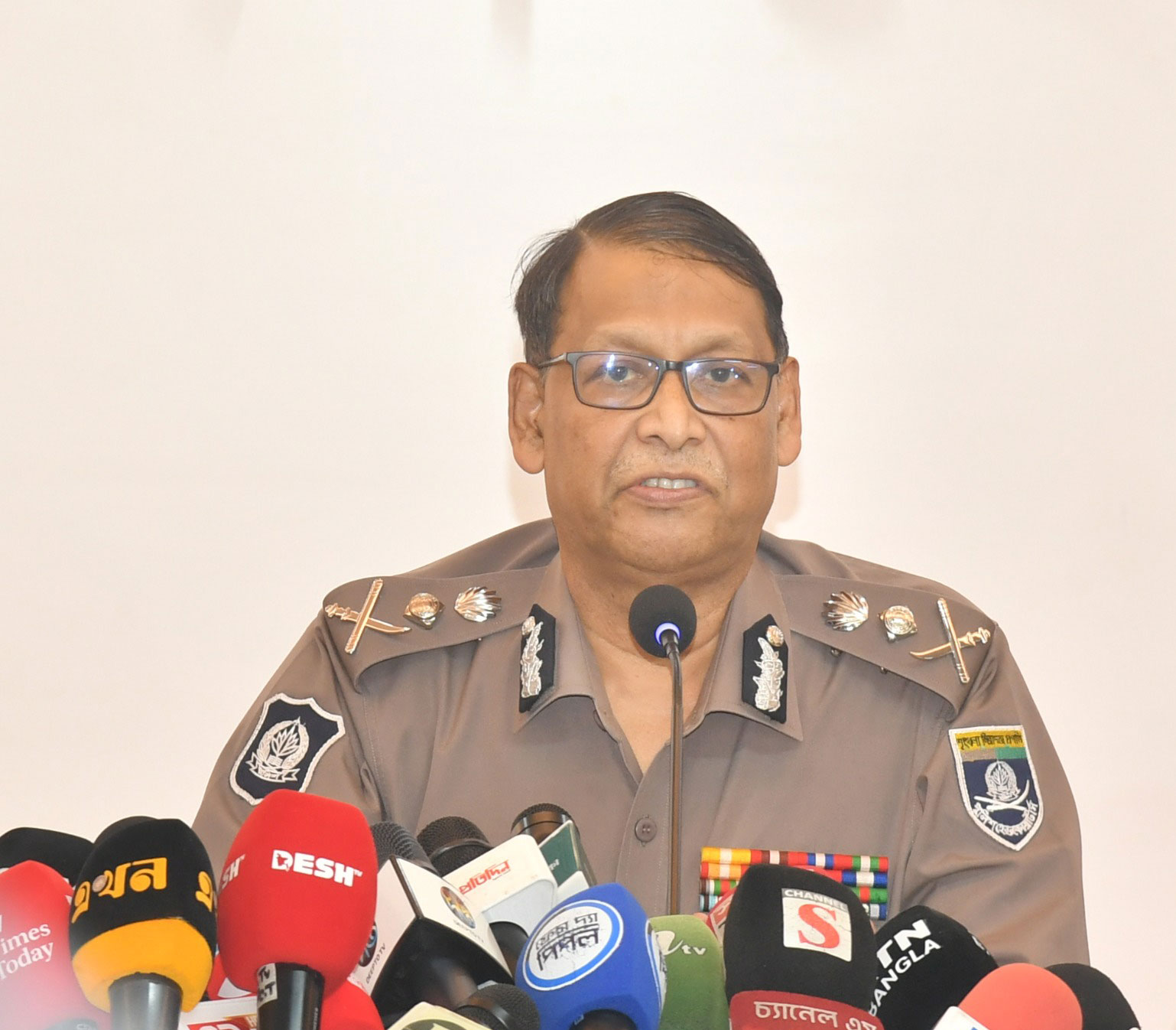 ‎জঙ্গি হামলার তীব্র আশঙ্কা করছি না, 
তবে উড়িয়েও দিচ্ছি না: আইজিপি