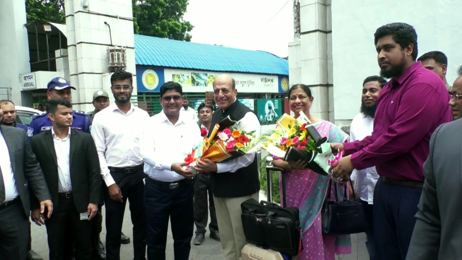 ভারত-বাংলাদেশের গণতান্ত্রিক শক্তি এক হলে বিশ্বশক্তিতে পরিণত হবে: দিনেশ ত্রিবেদী