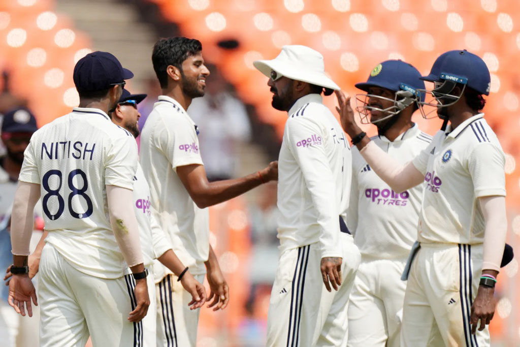 ওয়েস্ট ইন্ডিজকে উড়িয়ে দিতে তিন দিনও লাগল না ভারতের