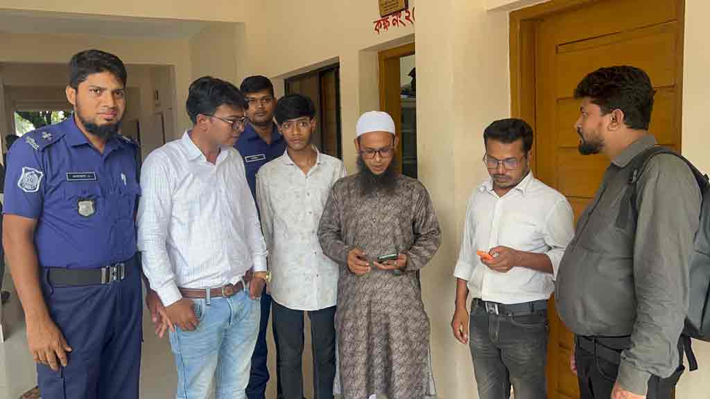 মানিকছড়িতে অনুমোদন ছাড়াই চক্ষু শিবির পরিচালনা: ৭ জনের জেল-জরিমানা