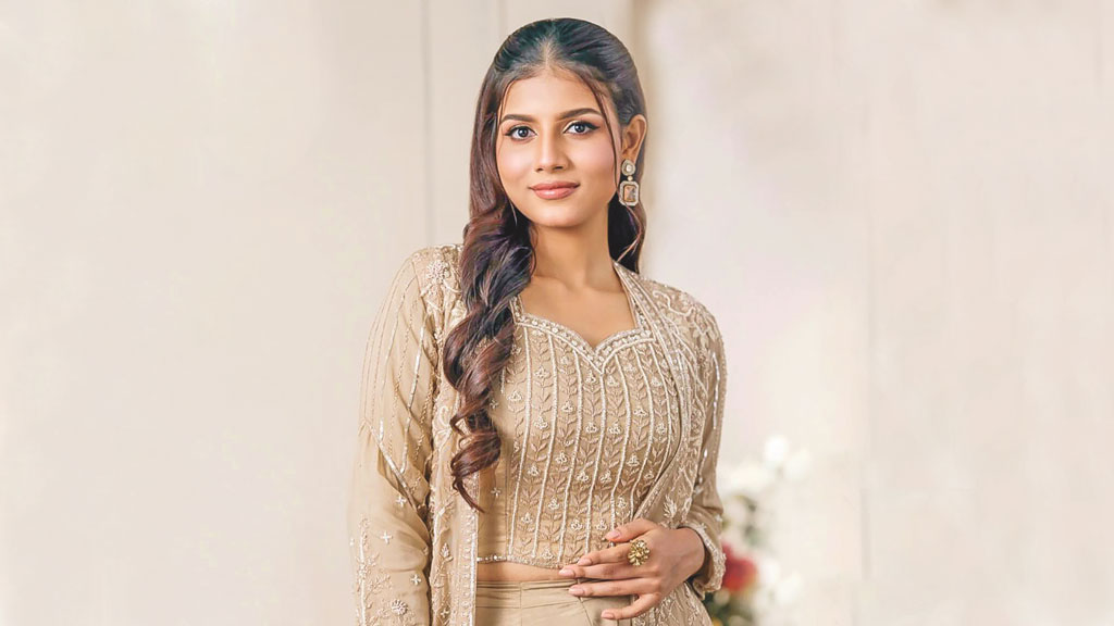 আমার পা এত কাঁপছিল যে দাঁড়িয়ে থাকতে পারছিলাম না: বিদুষী বর্ণিতা