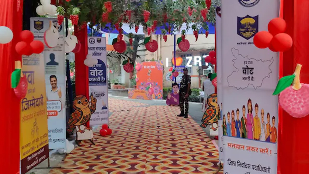 ব্যাটল ফর বিহার শুরু: প্রথম ধাপে ভোট হচ্ছে ১২১ আসনে