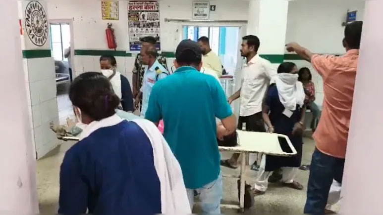 ভারতে মন্দিরে পদদলিত হয়ে ছয়জনের মৃত্যু, আহত অনেকে