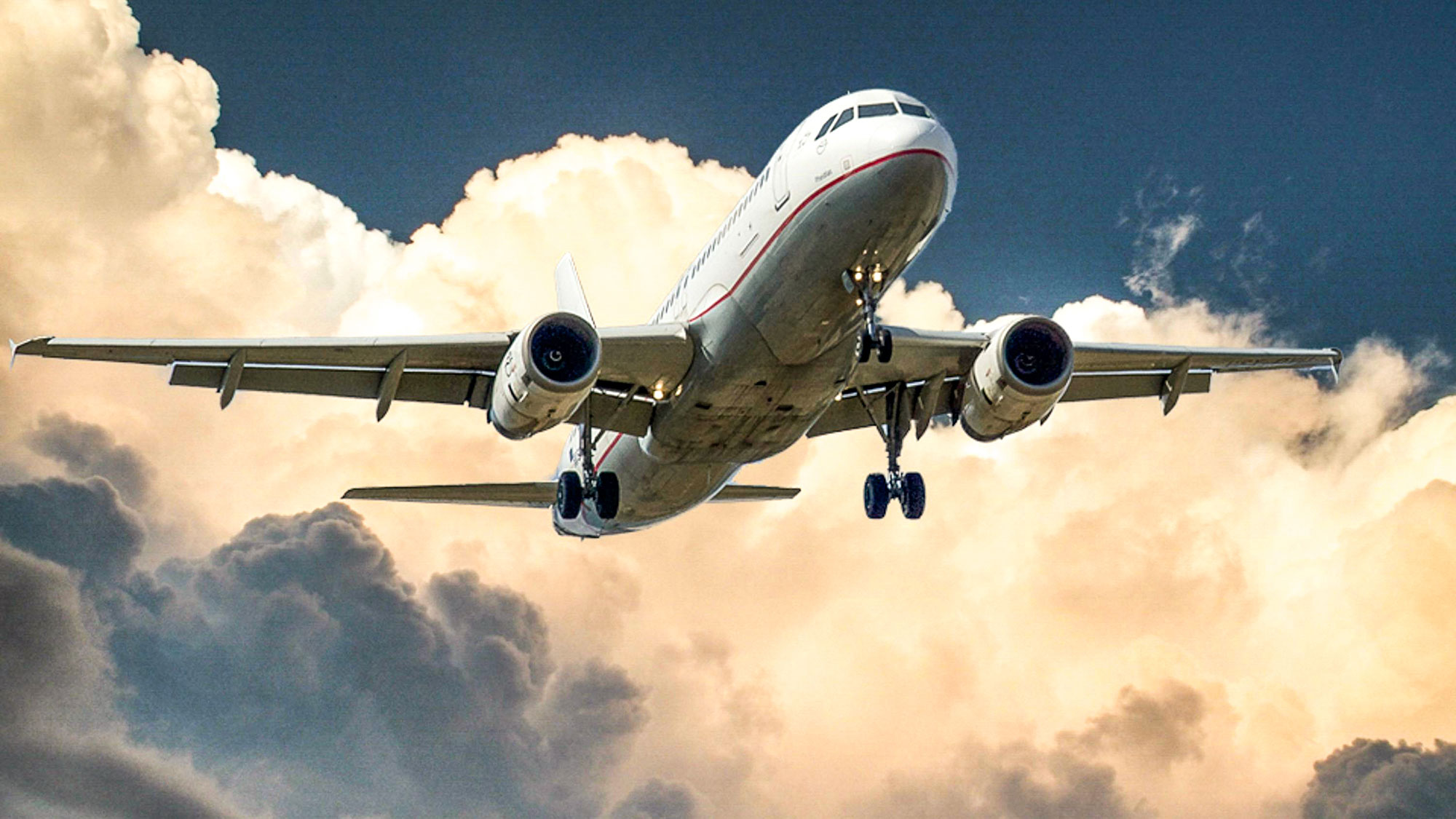 উড়োজাহাজগুলোও পরিবেশের ক্ষতি করছে