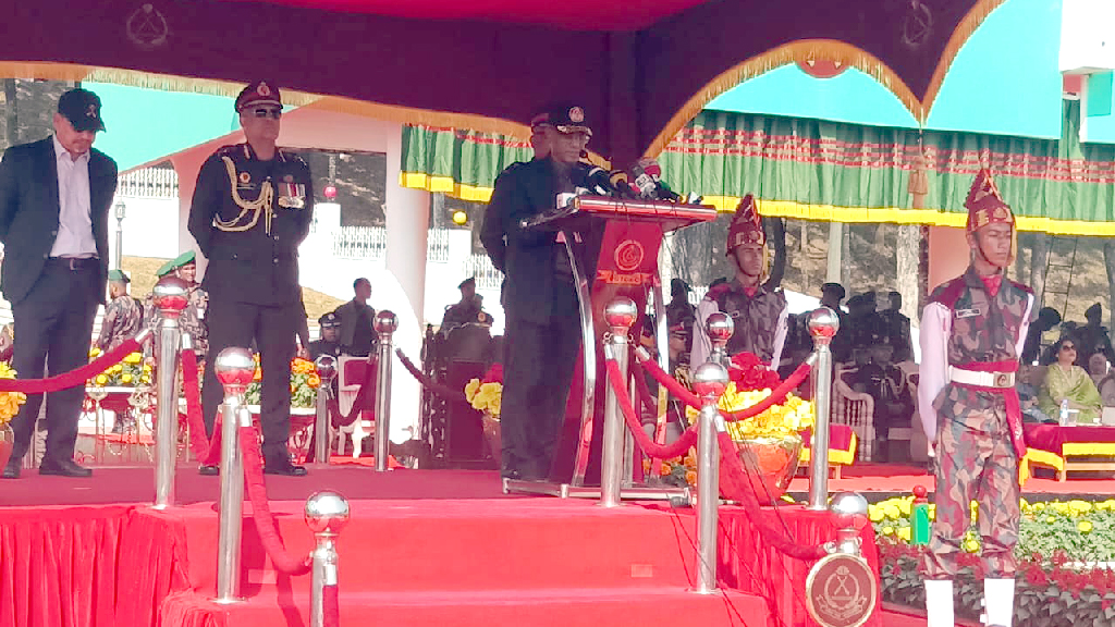 বিজিবির সদস্যরা কোনো স্বার্থান্বেষী গোষ্ঠীর রক্ষক নয়: শপথ অনুষ্ঠানে স্বরাষ্ট্র উপদেষ্টা