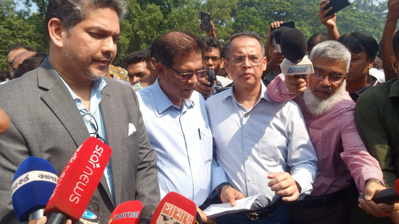 শাহজালাল বিমানবন্দরের আগুনে পোশাক শিল্প মারাত্মকভাবে ক্ষতিগ্রস্ত হয়েছে: বিজিএমইএ