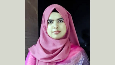 ‘অর্ডার অর্ডার’ বলার স্বপ্ন ছুঁলেন নূর