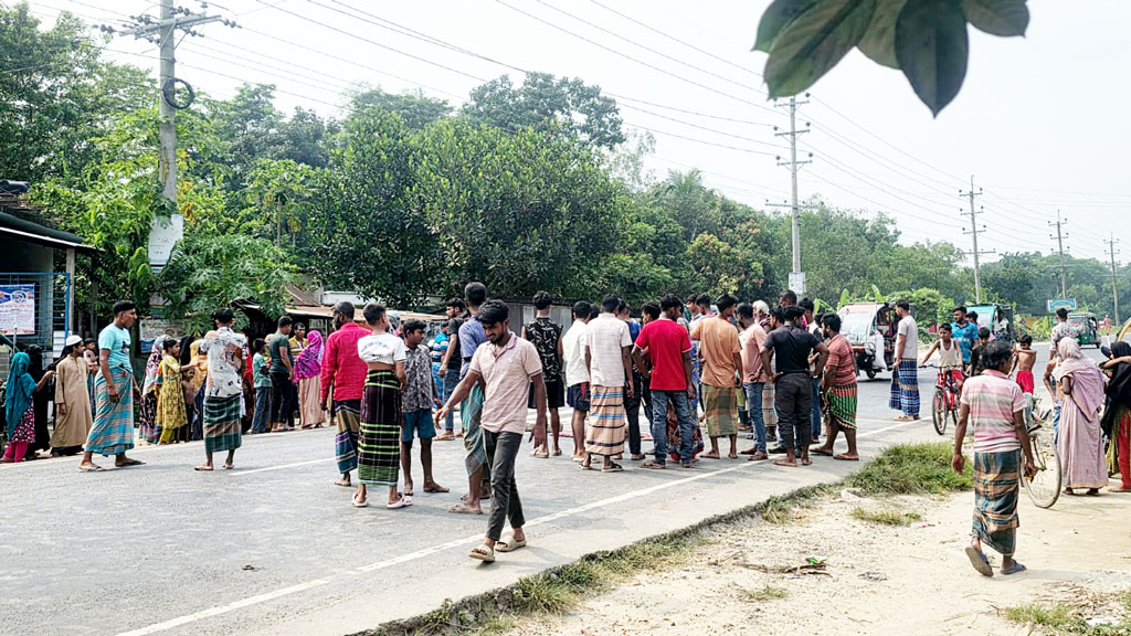 বাজিতপুরে বাসের ধাক্কায় শিশুর মৃত্যু