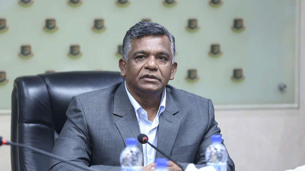 ছোটবেলার দূর থেকে হেঁটে ক্রিকেট শিখতে আসার গল্প শোনালেন বিসিবি সভাপতি