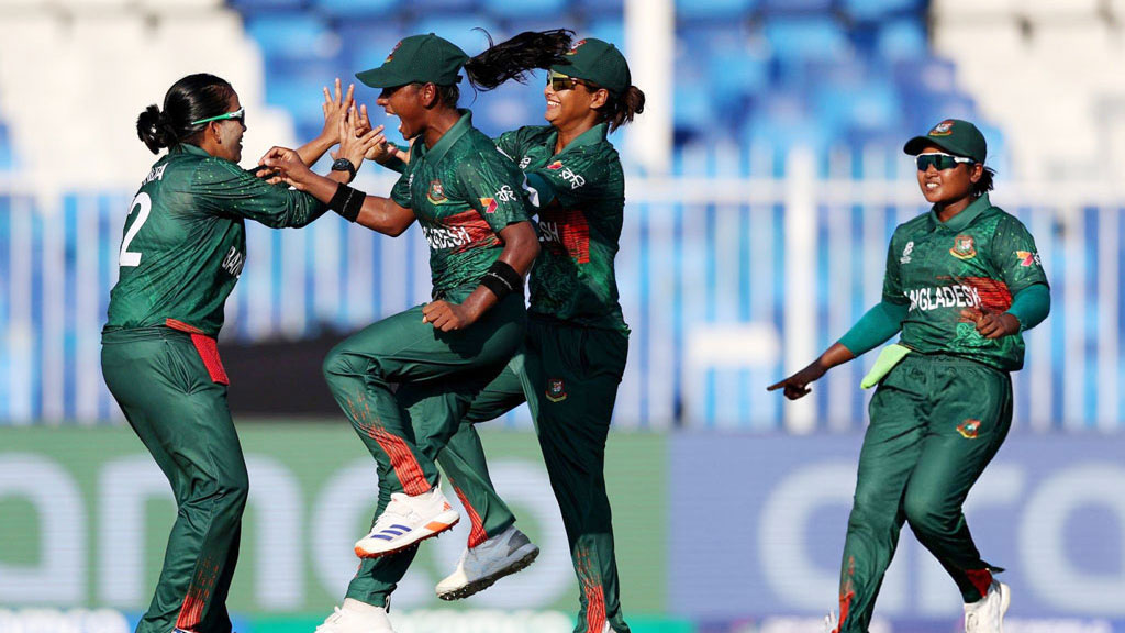 চীন সফরের বাংলাদেশ মেয়েদের দলে আছেন কারা