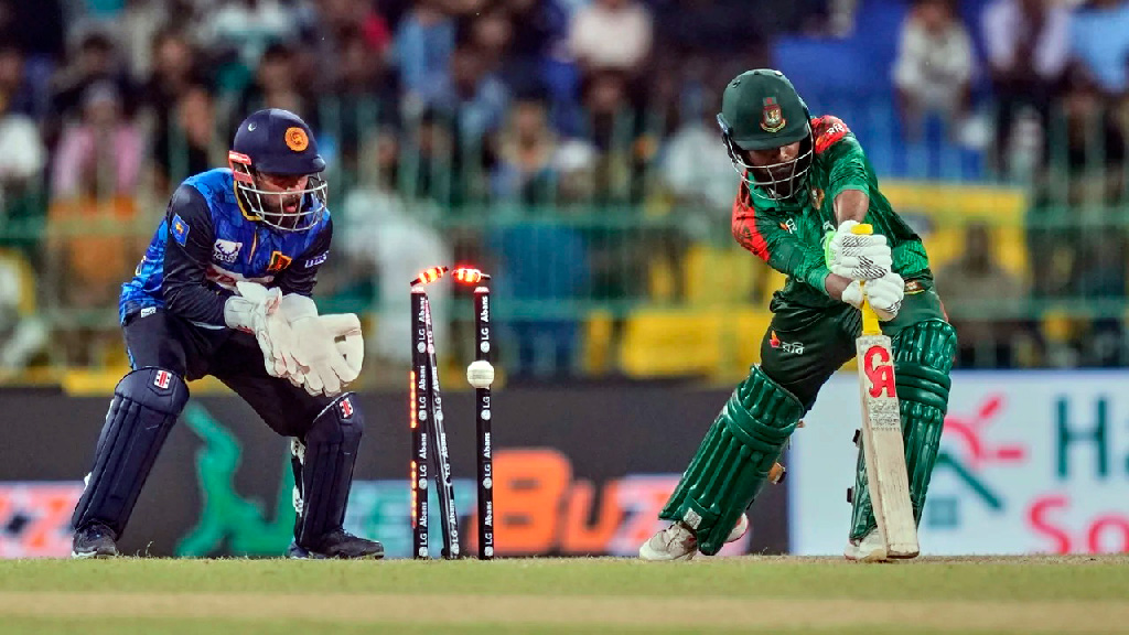 ‘এভাবে চলতে থাকলে বাংলাদেশের ক্রিকেট আরও নিচে নামবে’