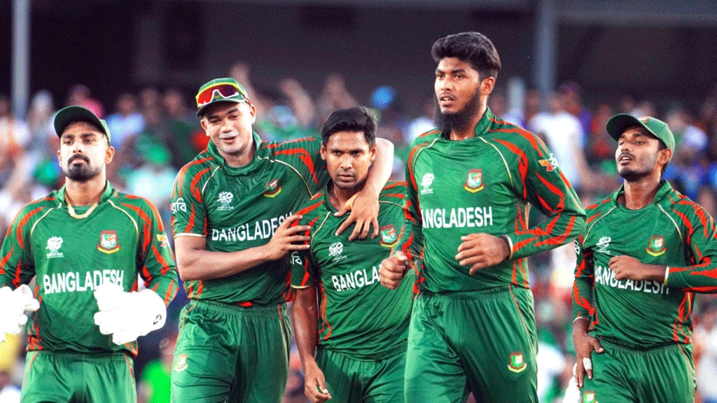 ‘বাংলাদেশি সন্দেহে হত্যার পরও ভারতে বাংলাদেশের ম্যাচ কীভাবে রাখে আইসিসি’