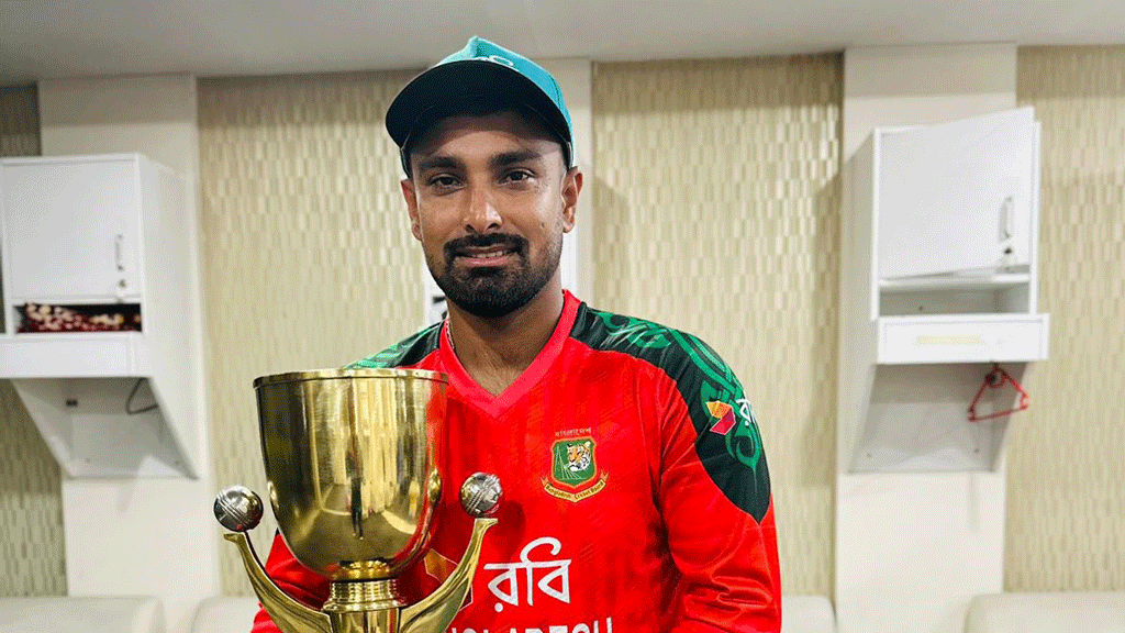 শোনা কথায় কান দিতে নিষেধ করছেন লিটন