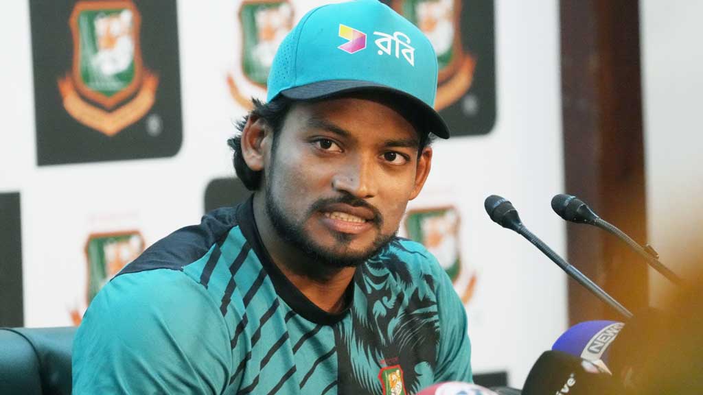 আগ বাড়িয়ে বেশি চিন্তা করে বোকামি করতে চান না শান্ত